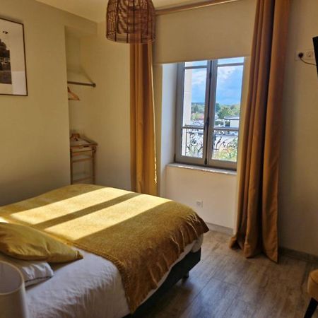Gite Spacieux A Briare Avec Terrasse, Ideale Pour Familles Et Seminaires, Animaux Acceptes. - Fr-1-590-371 Exterior foto