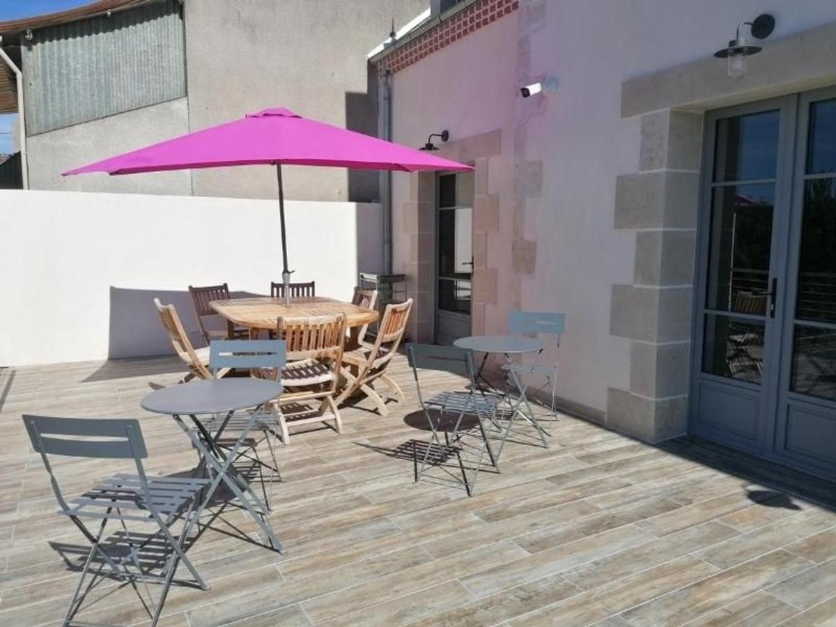 Gite Spacieux A Briare Avec Terrasse, Ideale Pour Familles Et Seminaires, Animaux Acceptes. - Fr-1-590-371 Exterior foto
