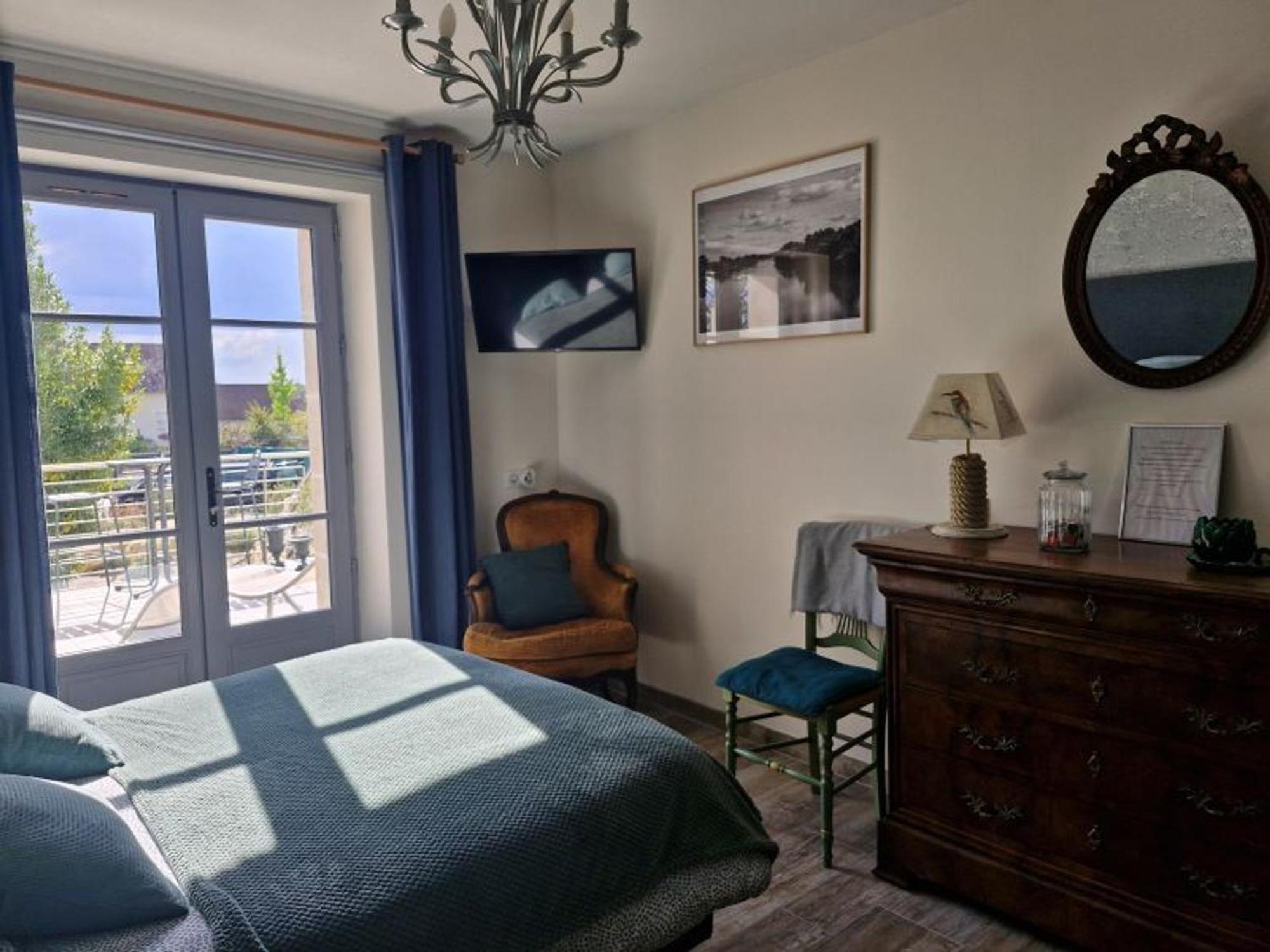 Gite Spacieux A Briare Avec Terrasse, Ideale Pour Familles Et Seminaires, Animaux Acceptes. - Fr-1-590-371 Exterior foto